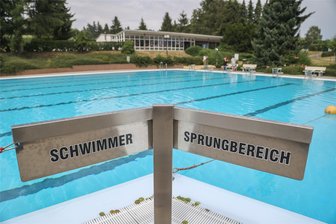 Kurz vor dem Hitzewochenende: Wie läuft die Badesaison in Chemnitz in diesem Jahr? - Dieses Wochenende noch einmal ins Wasser springen. Die kommenden zwei Wochen könnte es wieder kühler werden.