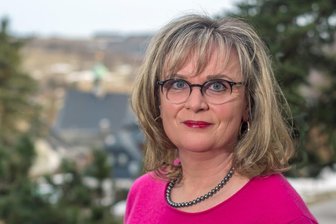 Kurz vor der Wahl: Kommunalaufsicht prüft möglichen Rechtsverstoß von Deutschneudorfs Bürgermeisterin - Claudia Kluge - Amtierende Bürgermeisterin