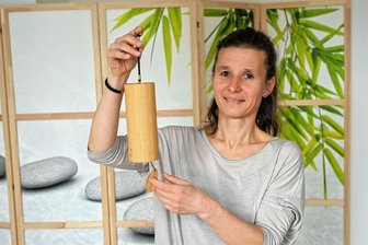 Kurzzeitladen lockt mit Yogakursen - Seit Anfang März bietet Claudia Rümmler Yogakurse im zweiten Kurzzeitladen in Neukirchen an. 