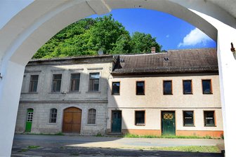 KZ-Gedenkstätte Sachsenburg: Die Zeit drängt - Auf dem Gelände des einstigen KZ Sachsenburg soll eine Gedenkstätte entstehen.