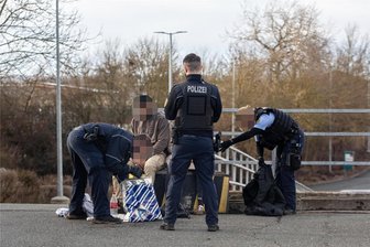 Ladendiebstahl im Plauen-Park: Pärchen auf frischer Tat ertappt - Auf dem Gelände hinter dem Einkaufszentrum in Kauschwitz konnten die Diebe festgenommen werden.