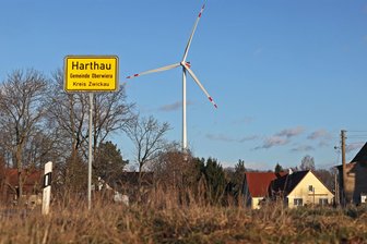 Lärm am XXL-Windrad in Oberwiera: Auch nach Getriebe-Austausch gibt es weiter Probleme - Der Getriebe-Austausch am Windrad in Oberwiera ist abgeschlossen.