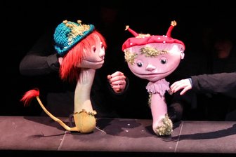 Lakomys „Traumzauberbaum“ erlebt Puppentheater-Premiere in Zwickau - Waldwuffel (l.) und Moosmutzel werden gewiss nicht nur die jungen Zuschauer im Puppentheater Zwickau begeistern.