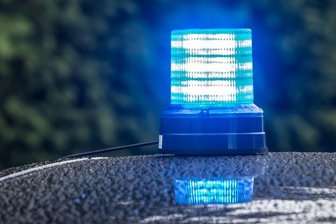 Lamborghini kommt von Straße ab - Totalschaden -
