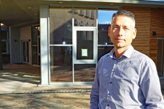 Landesamt für Schule und Bildung hat wieder einen Chef - Schulleiter Jörg Oettler an seiner bisherigen Wirkungsstätte, dem Werdauer Humboldt-Gymnasium. Im neuen Jahr übernimmt er die Leitung des Chemnitzer Standorts des Landesamtes für Schule und Bildung.