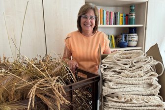 Landeserntedankfest Mittweida: Warum Kränze und Kronen junge Frauen magisch anziehen - Voller Vorfreude auf den Wettbewerb: Heike Sparmann, Geschäftsführerin des Sächsischen Landfrauenverbandes mit Sitz in Frankenberg.