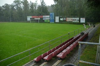 Landesliga-Auftakt der Herolder Fußballerinnen fällt ins Wasser - Die Herolder Fußballerinnen wurden von einem Gewitter ausgebremst.