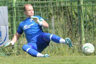 Landesliga: Thalheimer Fußballer gastieren bei Tabellenführer Rabenstein - Stefan Berger stand früher bei Handwerk Rabenstein im Tor. Inzwischen pariert er die Bälle beim SV Tanne.