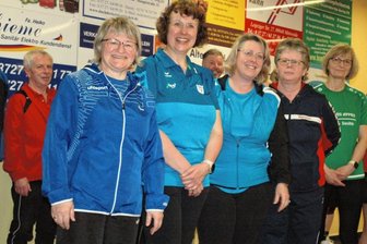 Landesmeisterschaft im Kegeln in Mittweida: Viele Rekorde und Fahrkarten zur DM - Gute Ausbeute bei den Ü-50-Frauen: Hier gewann Rica Ulbricht aus Hohentanne - sie startet für den SC Riesa - den Titel vor Steffi Wolff von der TSG Boxberg/Weißwasser. Beide kegelten zuvor Bahnrekorde. Doreen Lauckner (KSV Hainichen) als Vierte und Kerstin Steger (TSV Fortschritt Mittweida, v. l. n. r.) als Fünfte dürfen sich ebenfalls auf die Deutsche Meisterschaft in Wiesbaden am 13./14. Mai freuen. 