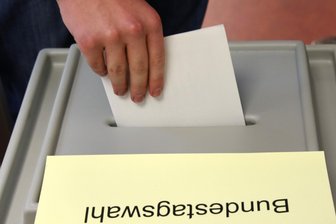 Landeswahlleiter: Stimmzettel-Mangel nicht ungewöhnlich -