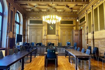 Landgericht Zwickau: Mutter muss nach Baseballschläger-Attacke nicht in Maßregelvollzug - Der Saal im Landgericht Zwickau, wo über die Unterbringung im Maßregelvollzug verhandelt wurde.