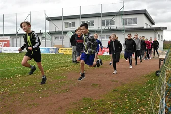 Landkreis hebt den Daumen: Lunzenau kann optimistisch ins neue Jahr starten - Die Sanierung des Stadions für den Schulsport ist eines der größten Projekte der Stadt Lunzenau für 2024.