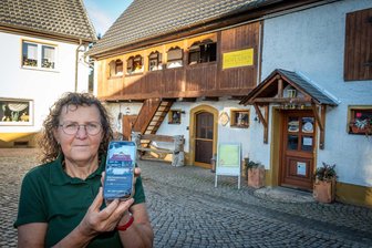 Landleben trifft Digitalisierung: Hainichs Hofladen in Penig öffnet nun täglich per App - Hainichs Hofladen im Peniger Ortsteil Langenleuba-Oberhain hat nun mithilfe einer App geöffnet. Carmen Hainich stellt sie vor.