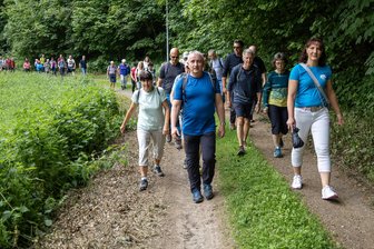 Landräte-Wanderung im Vogtland: Premiere glückt - Zur ersten Landräte-Wanderung im Vogtland waren am Samstag gut 140 Vogtländer dabei.