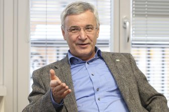 Landrat Rolf Keil zur Corona-Pandemie: "Vogtländer vorbildlich" - Landrat Rolf Keil (CDU) wies am Karfreitag darauf hin, dass sich die Entwicklung der Infektionen verlangsamt hat: "Das stimmt uns alle optimistisch."