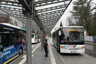 Landrat Sven Krüger im Bürgercheck: Wie sicher sind Kliniken, Busse und Radwege? - Der Öffentliche Personennahverkehr beschäftigt die Menschen im Landkreis Mittelsachsen.