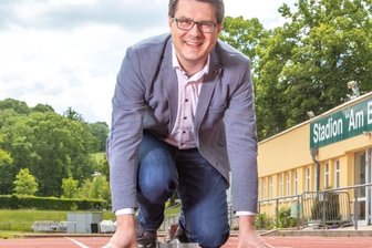 Landratswahl in Mittelsachsen: Döbelner OB Liebhauser will für die CDU antreten - Der CDU-Kreisvorsitzende Sven Liebhauser - hier im Sommer auf einer neuen Tartanbahn in Döbeln - will bei der Landratswahl an den Start gehen. Die offizielle Nominierung durch den Kreisverband in der kommenden Woche scheint nur noch eine Formsache.