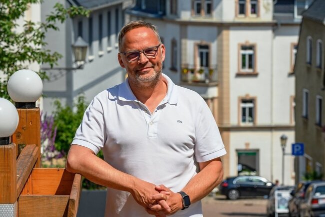 Landratswahl in Mittelsachsen: Wie Dirk Neubauer die CDU-Dominanz brechen will - Wird Augustusburgs umtriebiger Bürgermeister Dirk Neubauer wirklich Landrat? 