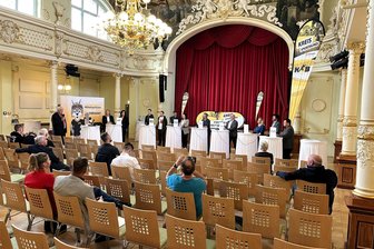 Landratswahl Mittelsachsen: Wahlforum von Mittweida nach Hainichen verlegt - Der Kreissportbund hatte bereits im Vorjahr zu einem Wahlforum in den Festsaal „Goldener Löwe" in Hainichen eingeladen.