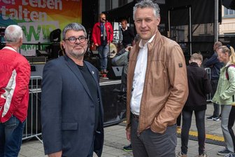 Landratswahl: Warum der DGB-Chef die CDU unterstützt - Ralf Hron (l.) und Carsten Michaelis bei einer Veranstaltung am vergangenen Wochenende in Zwickau. 