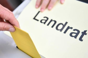Landratswahlen in Sachsen: Die Kandidaten für den zweiten Wahlgang stehen fest - Die Kandidaten für den zweiten Wahlgang im Erzgebirgskreis, in Mittelsachsen, im Vogtlandkreis und im Landkreis Zwickau stehen fest.