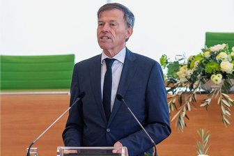 Landtagspräsident will 2024 als 69-Jähriger zur Sachsen-Wahl antreten - 