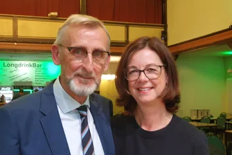Landtagswahl 2024: Innenminister Schuster tritt erstmals in Sachsen an - Innenminister Armin Schuster, hier im Bild mit seiner Frau Kathrin, tritt erstmals für die sächsische CDU als Direktkandidat an.