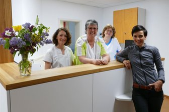 Lange Suche von Erfolg gekrönt: Ärztin übernimmt Praxis in Gornau - Mit Wiebke Böttger, Ramona Reinhold und Claudia Charlet steht Ärztin Maria Helwig (von links) ein eingespieltes Schwesternteam zur Seite.