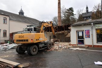 Langenbernsdorf: Probenraum des Gesangvereins ist abgerissen - Der einstige Probenraum des Langenbernsdorfer Gesangvereins musste abgerissen werden. In diesem Bereich soll das neue Dorfgemeinschaftszentrum entstehen.