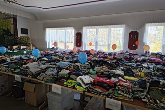Langenreinsdorf: Kinderkleiderbasar findet im „Weißen Schwan“ statt - Diese Aufnahme entstand bei der ersten Kinderkleiderbörse, die im April stattfand.