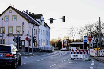 Langenreinsdorfer Straße in Neukirchen dicht: Telekom beseitigt Störung - Die Langenreinsdorfer Straße in Neukirchen in Richtung Schmölln ist erneut dicht.