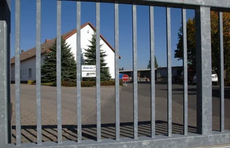Firmengelände an der Straße der Jugend in Methau