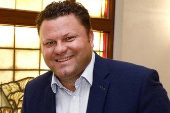 Lars Kluge (CDU) bleibt Bürgermeister - Amtsinhaber Lars Kluge (CDU) bleibt Bürgermeister von Hohenstein-Ernstthal.
