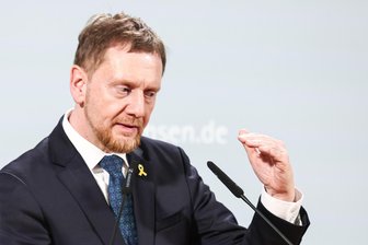 „Lasst die in Berlin über Brandmauern und Unvereinbarkeitsbeschlüsse reden“: Wie Kretschmer vor Sachsens Bürgermeistern auftrat - Sachsens Ministerpräsident seit Dezember 2017: Michael Kretschmer (CDU).