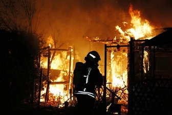 Lauben in zwei Chemnitzer Gartensparten in Flammen - offenbar Brandstiftung - 