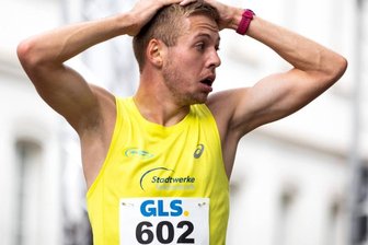 Lauf-Ass überrascht sich selbst - Tom Förster kann es selbst nicht glauben. Nach seinem Titelgewinn in der U23 darf er sich nun auch bei den Erwachsenen Deutscher Meister nennen.