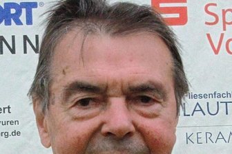 Lauflegende feiert den 80. Geburtstag - Reiner Milek - Vorsitzender desKreisverbandesim Vogtland