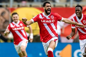 "Lausitz-Mourinho" will Spektakel: Cottbus träumt von Liga 2 - Erzielte in der Vorwoche gegen Wiesbaden den Siegtreffer: Tolga Cigerci. (Archivbild)