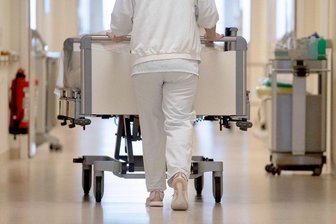 Lauterbach will Klinikwesen umkrempeln - Was heißt das für Patienten? - Gesundheitsminister Karl Lauterbach plant, das Vergütungssystem der Krankenhäuser umzubauen. 