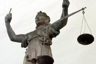 Lebenslange Haftstrafe für Mord an Mutter -