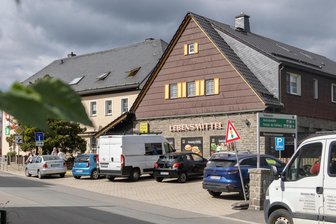 Lebensmittelgeschäft im Erzgebirge schließt nach fast 80 Jahren: Warum der Betreiber die Reißleine zieht - Nach fast 80 Jahren schließt das Lebensmittelgeschäft der Familie Hofmann in Crottendorf.