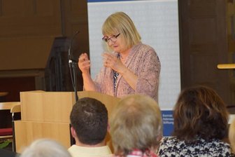 Lebhafte Diskussion mit Vera Lengsfeld - 