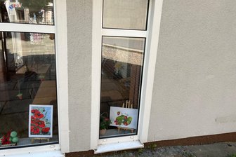 Leere Läden in Reichenbach - Was die Stadt dagegen tut - Ein leer stehender Laden in Reichenbach wurde zur Galerie.