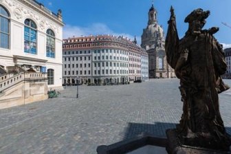 Der leere Neumarkt vor der Frauenkirche. Dort fand die erste Aktion der "Leeren Stühle" statt - nun will das Erzgebirge folgen.