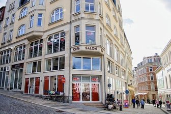 Legendäre Annaberger Bar startet neu durch - Die Zeiten von Kunstcafé und Salon sind vorbei. Die Bar an der Ecke Buchholzer Straße/Große Kirchgasse soll wieder Melodie heißen.