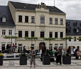 Lehm-Haus bald in festen Händen? - 
              <p class="artikelinhalt">Lange schien es um die Zukunft des denkmalgeschützten Lehm-Hauses in Schneeberg schlecht bestellt. Doch jetzt gibt es offenbar ernsthafte Kaufinteressenten.</p>
            