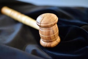 Leibliche Tochter geschwängert: Crimmitschauer muss in Haft - 
