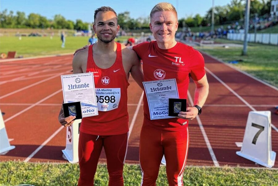 Leichtathletik: Zwei Vogtländer überraschen sich über 100 Meter selbst - Damit haben beide nicht gerechnet: Yannick Schmalfuß (links) und Tim Tröbst vom Treuener LV sind bei der Gohliser Laufnacht in Leipzig  auf dem Podest gelandet. 
