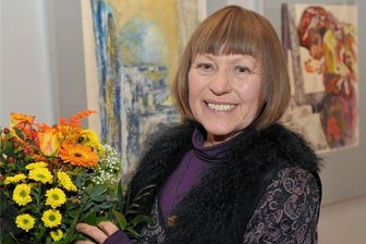Leipziger Schule trägt künftig Namen von vogtländischer Künstlerin Regine Heinecke - Die Malerin, Grafikerin und Illustratorin Regine Heinecke (1936 bis 2019) wird Namenspatin für die 157. Grundschule in Leipzig. Der Stadtrat Oelsnitz hat das einstimmig befürwortet.