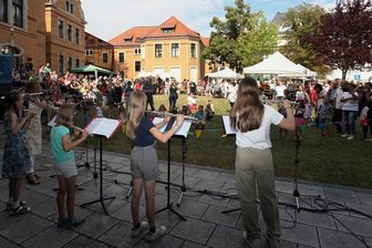 Leistungsschau der Musiker am Zwickauer Konservatorium - Einblick in das Hoffest am Zwickauer Konservatorium.